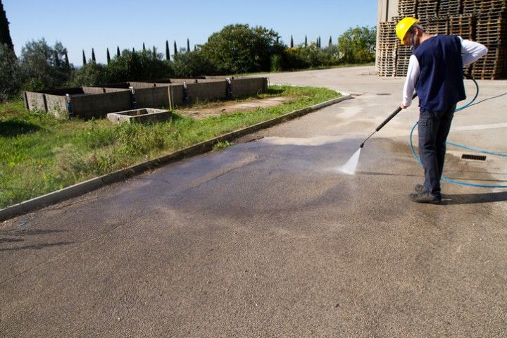 Concrete Cleaning by Dream Team Improvements